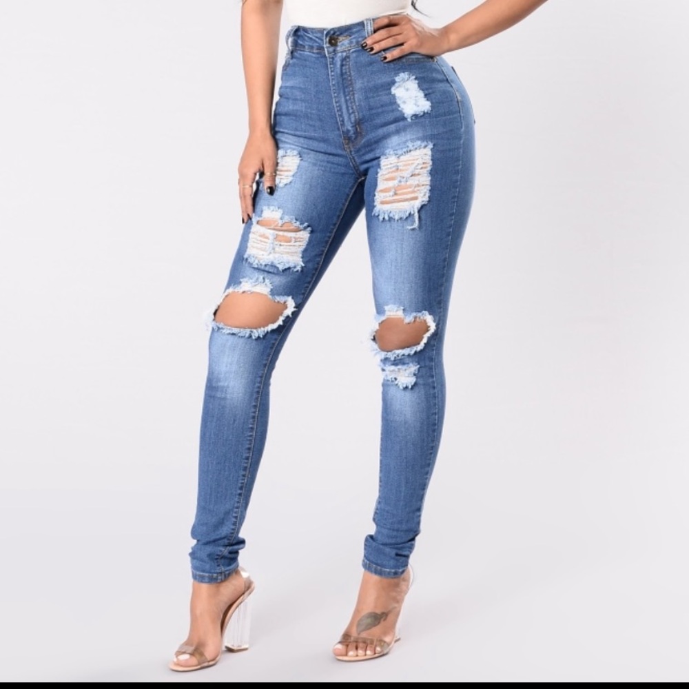 2/30$ Blue skinny distressed jeans